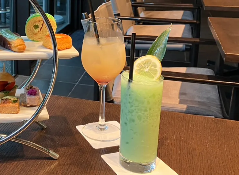 XEX WESTの「The BAR」で人気のアフタヌーンティーのドリンク