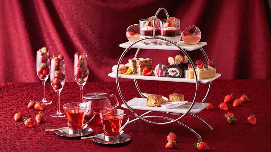 XEX WESTの2024年のいちごアフタヌーンティー