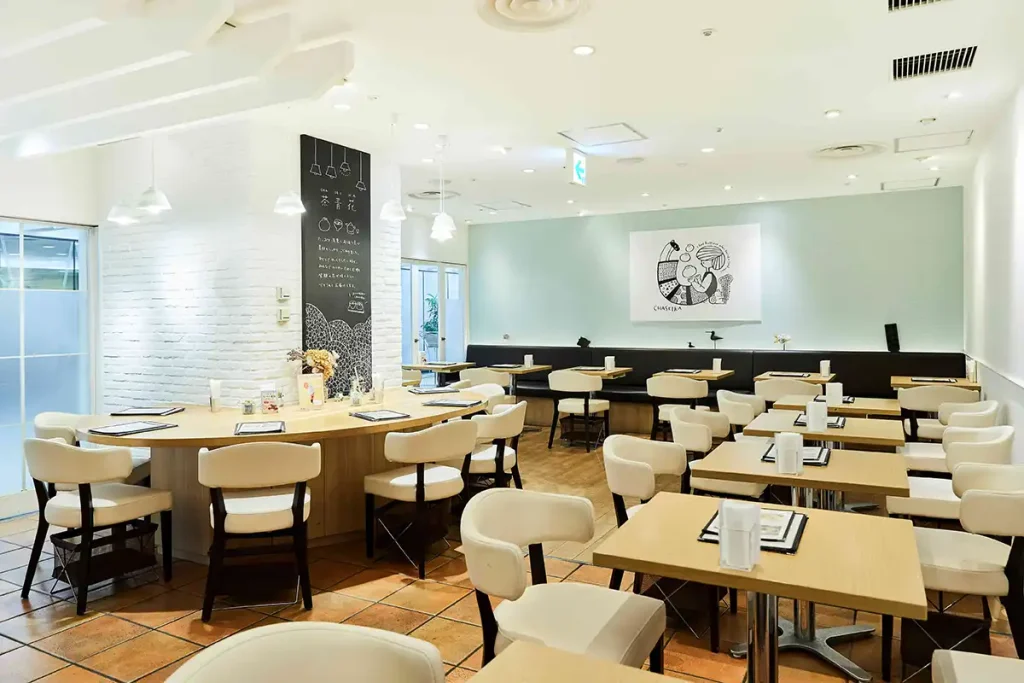 阪急三番街　茶青花　店内