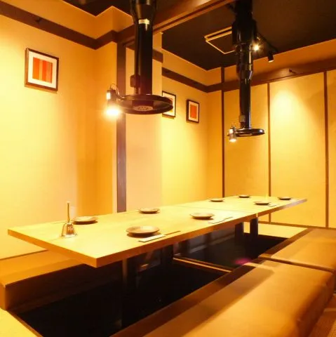 鶏居酒屋るーつ 江坂店 内観