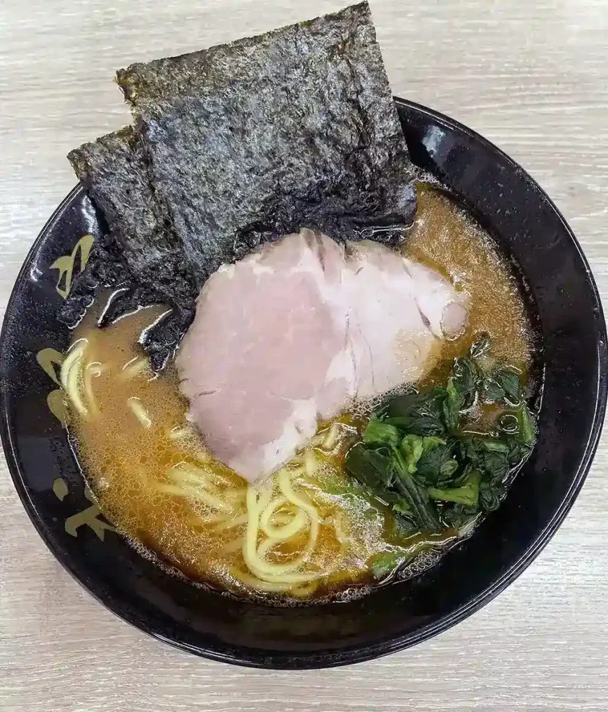 横浜家系ラーメン 武双家 らーめん