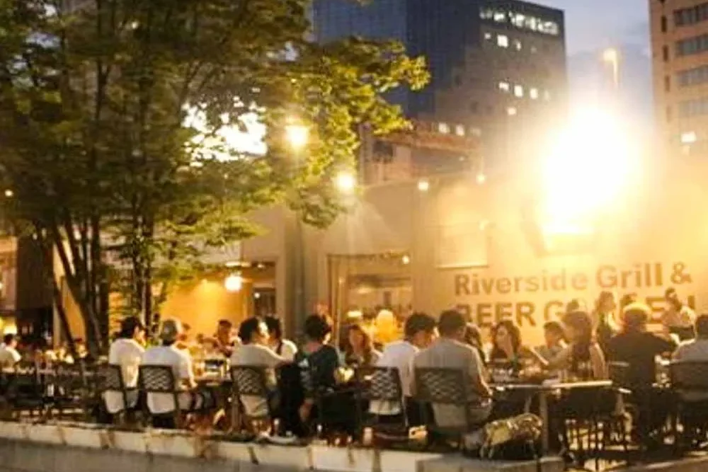 “R”RIVERSIDE　外観