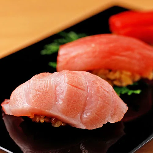 海鮮居酒屋 赤富士 本マグロの握り