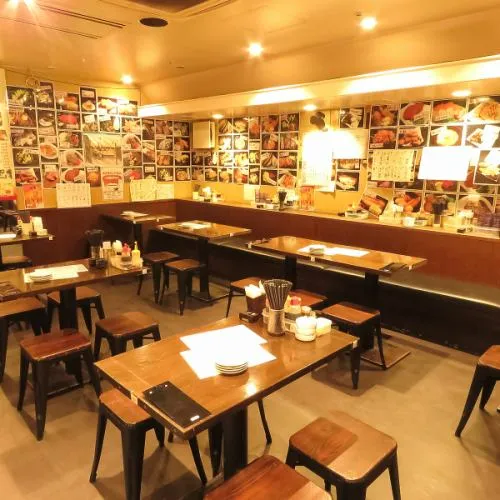 明石八江坂店 内観