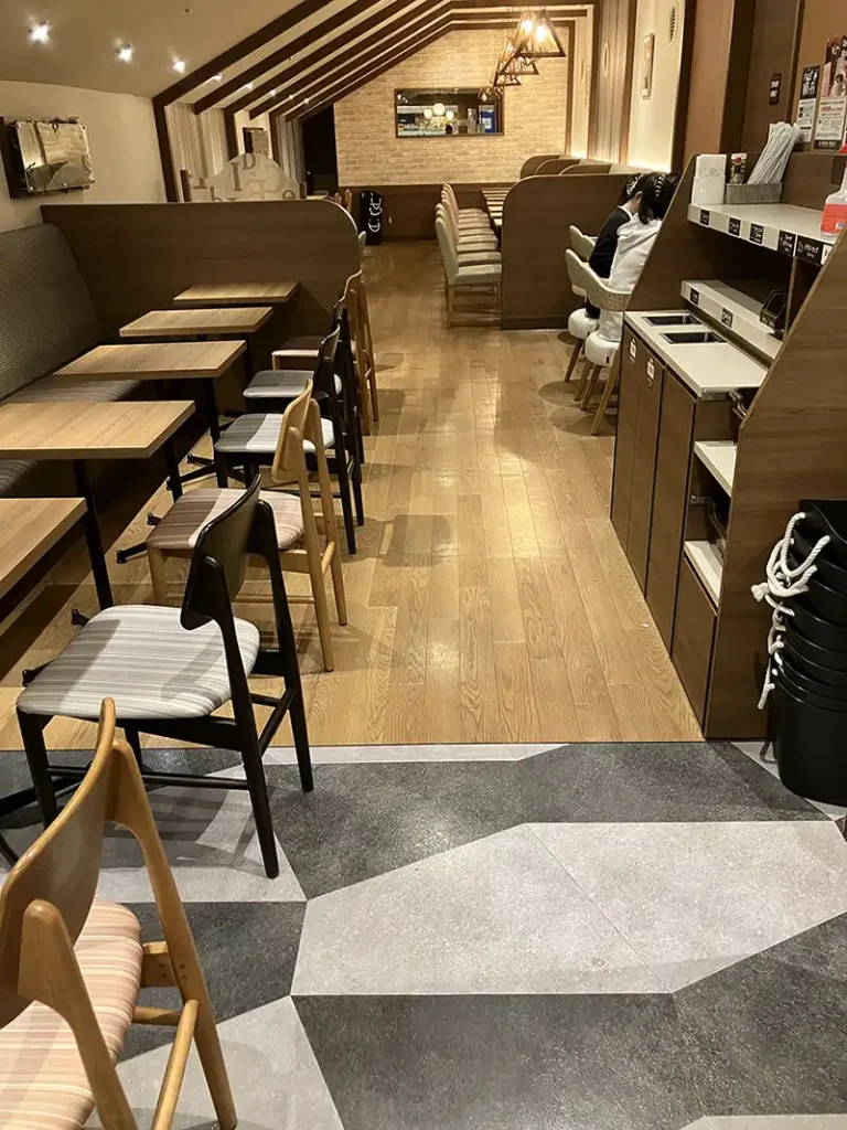 阪急三番街 カフェ・ド・クリエ 阪急三番街店