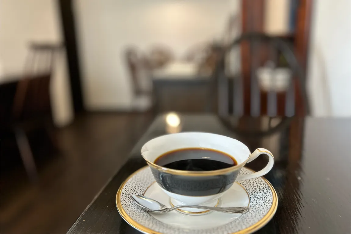 吹田市長野西に澄んだ空気感が素敵な一軒「喫茶のたり」がオープン。今夏はサマータイム営業も実施中です