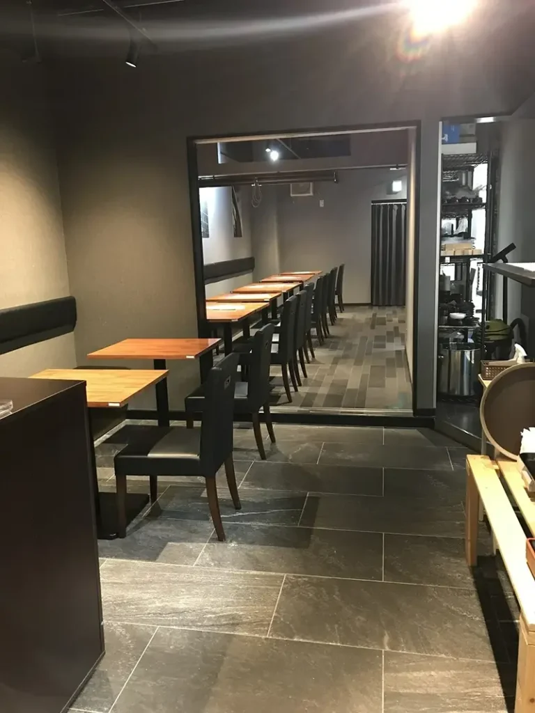 天の昇る　内観