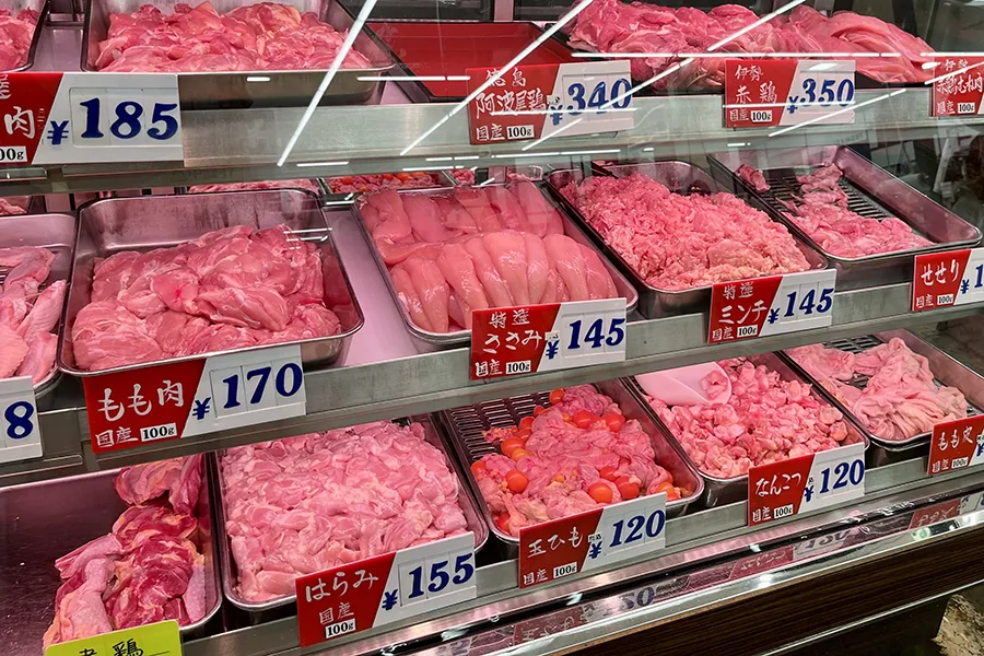 天満市鳥びんのショーケース