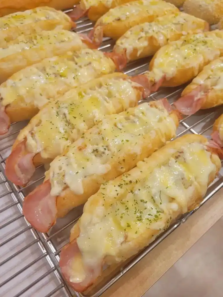 パン屋 トラのしっぽ