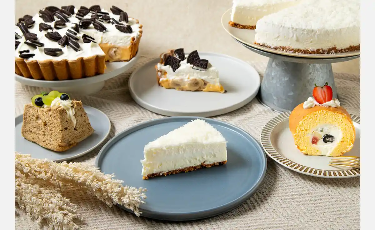 神戸のカフェ「ニューラフレア」に4種のスイーツが新登場！