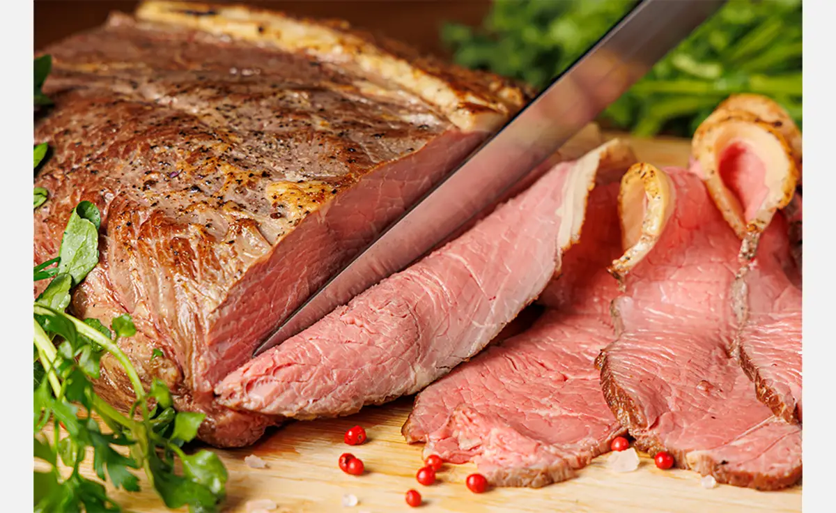 ローストビーフと30品の料理が食べ放題！神戸三宮東急REIホテルで「オータムランチバイキング2025」開催