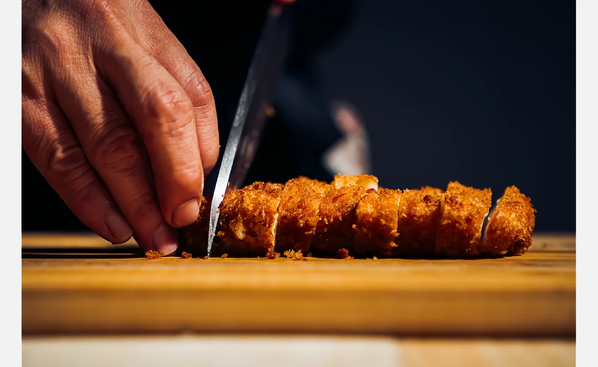 至極のとんかつ・牛かつ専門店「京都 豚牛 -TONGYU-」、京都髙島屋に2025年10月1日オープン