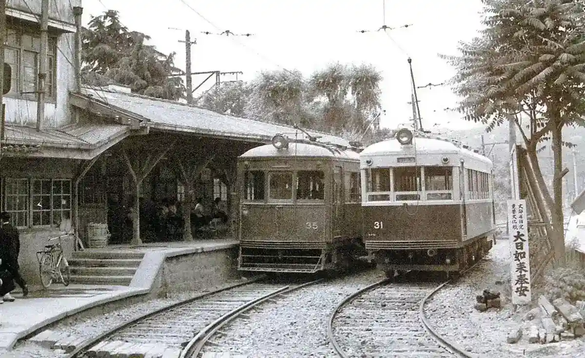 写真で見る関西のいま、むかし　～第1回　川西能勢口駅編～