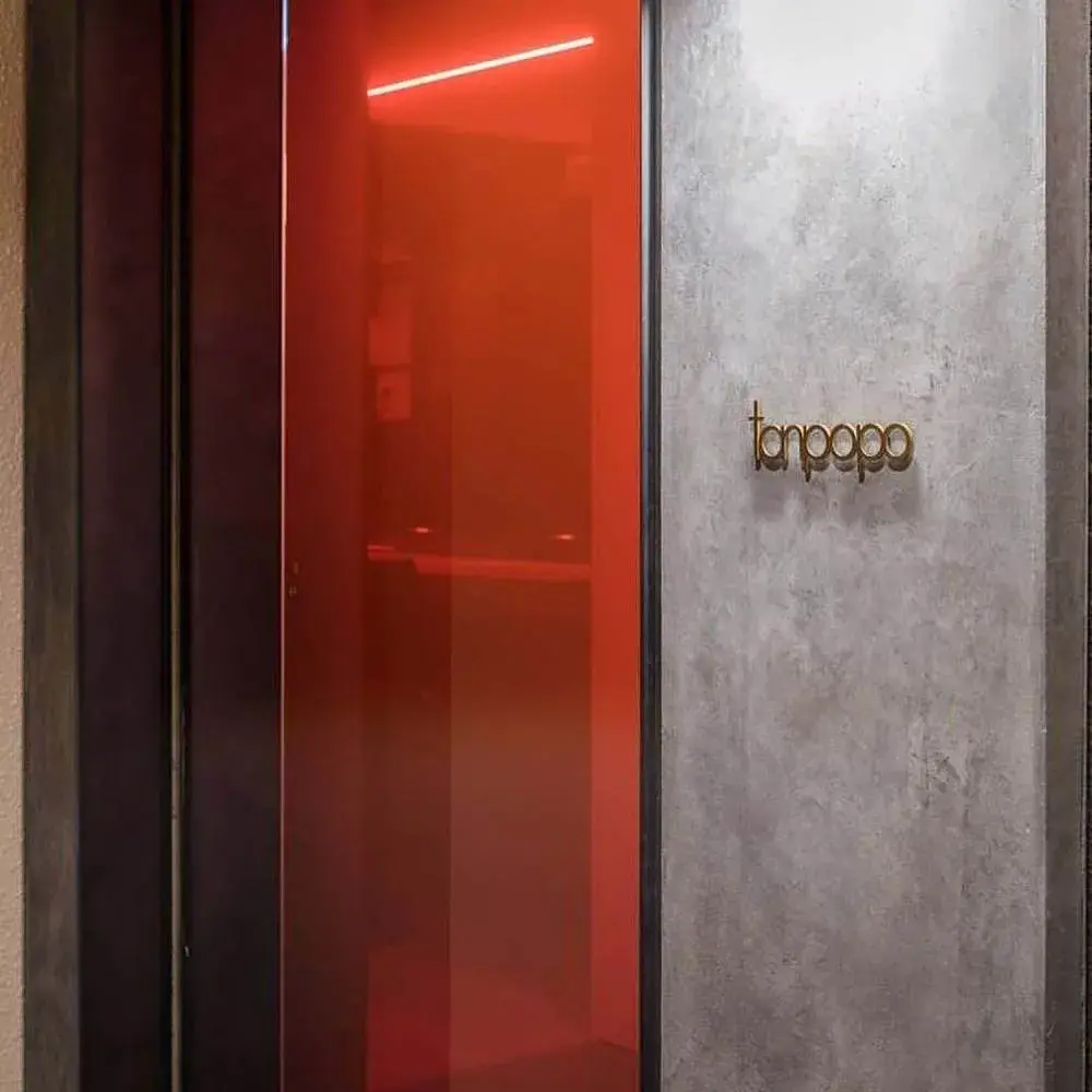 tanpopo入り口のドア