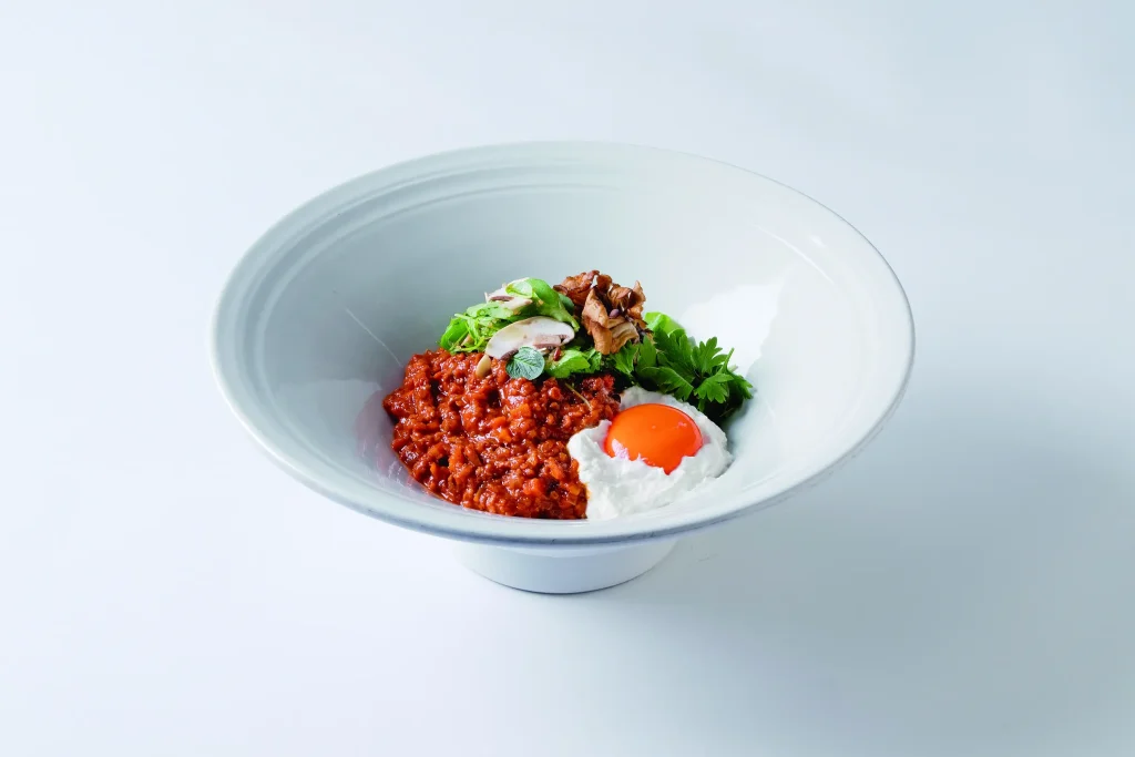 つるとんたんTOPCHEFSの秋茸香る牛たんボロネーゼのおうどん