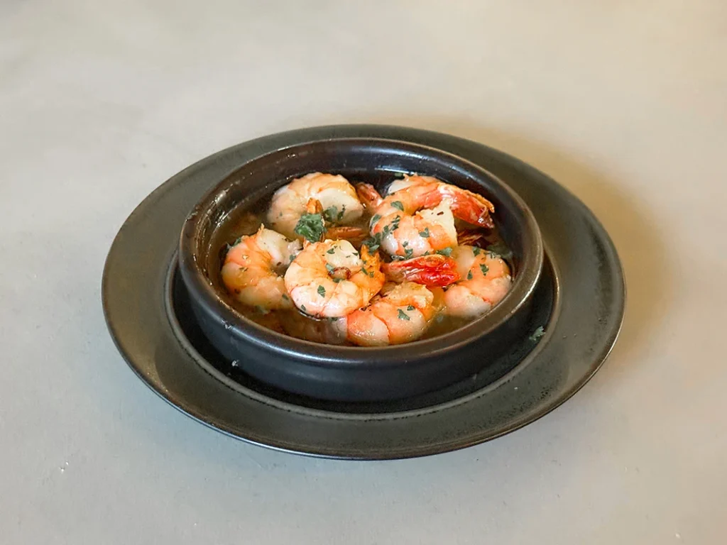 難波　ビストロUNREAL