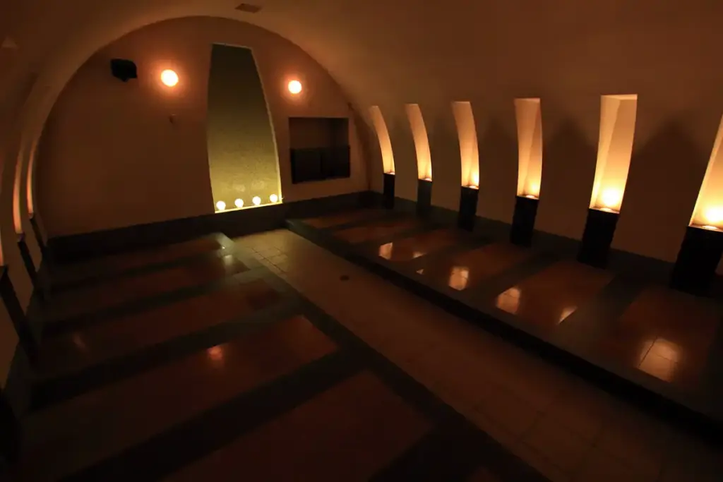 万博記念公園　万博おゆば　岩盤浴