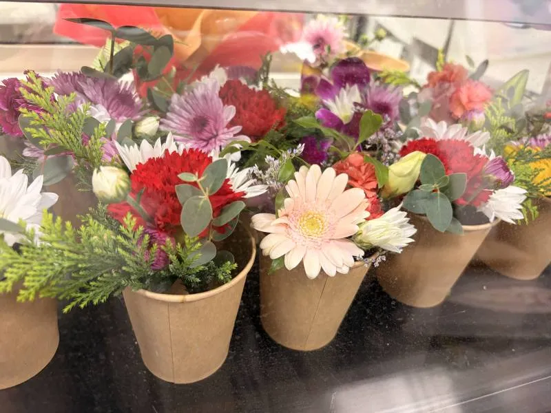 MINIブーケは食卓や窓際に飾るのにもおすすめ