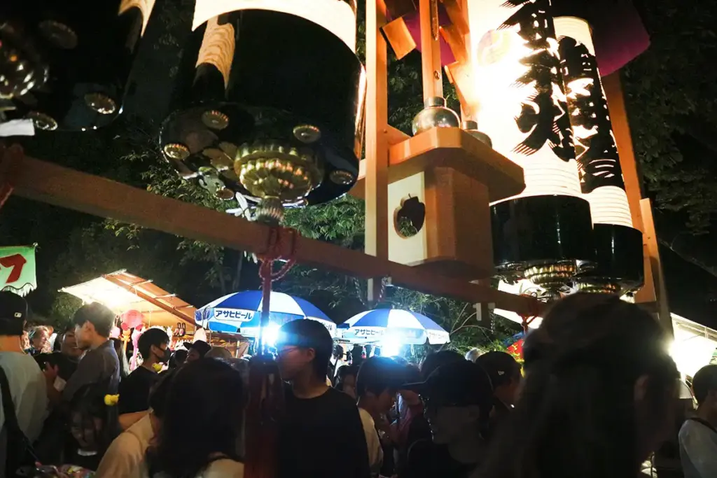 伊射奈岐神社　夜の巡行