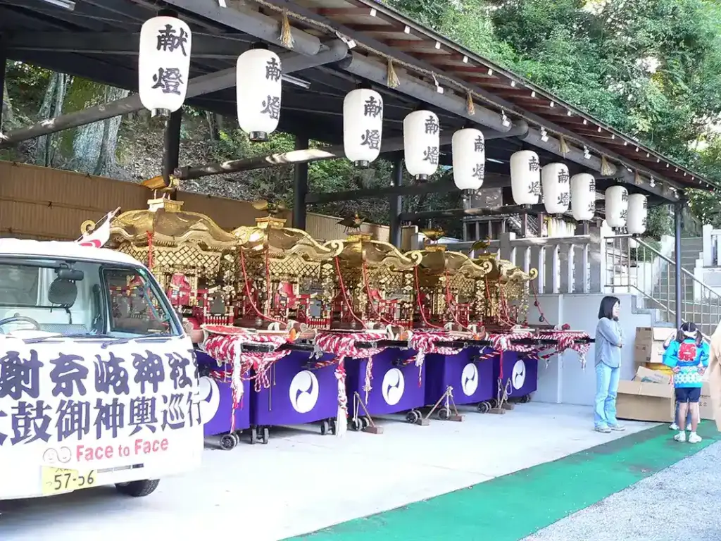 伊射奈岐神社　神輿