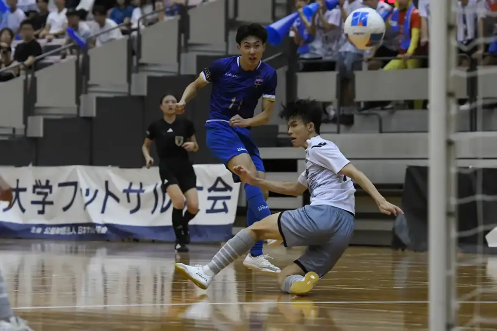 大阪成蹊大学フットサル部7