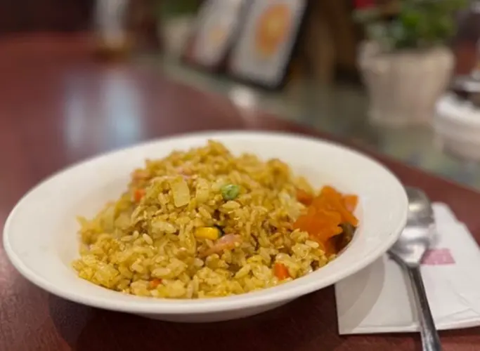 喫茶サンシャイン　カラーピラフ