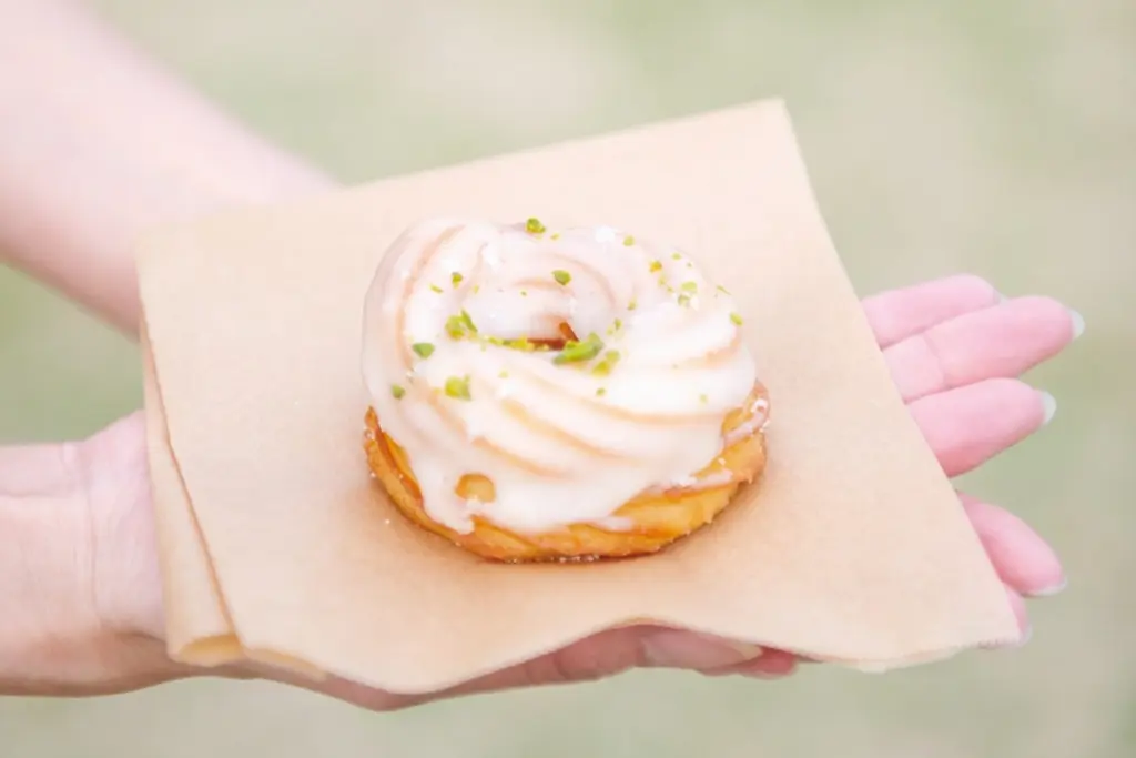 フレンチクルーラー専門店　北新地