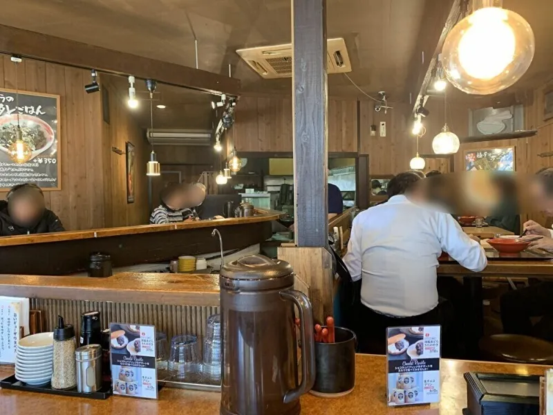 らぁめん神戸たろう 店内